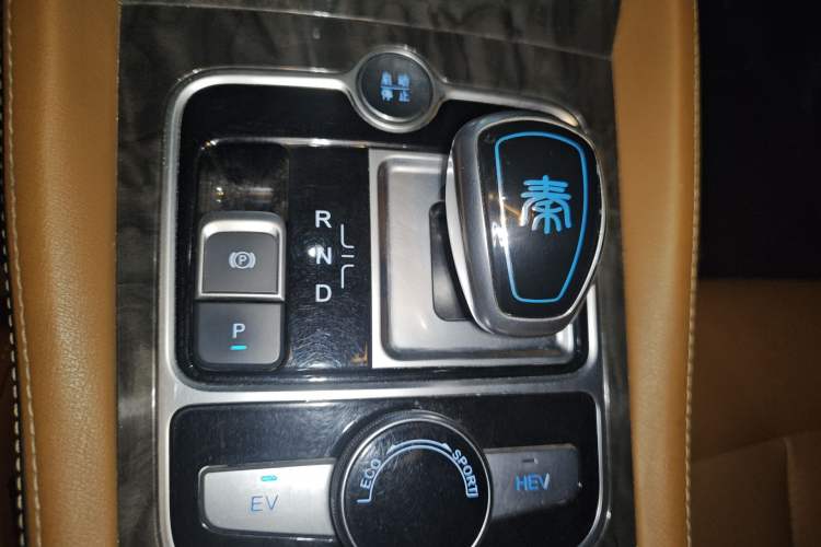 Used BYD Qin New Energy 2017 1.5T Luxury Model
