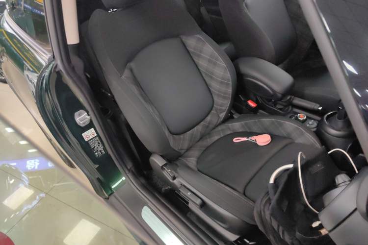 Used MINI MINI 2018 1.5T COOPER Classic Edition