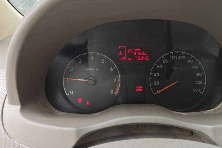 Used Hyundai Verna (older generation) 2010 Sedan 1.4L Automatic Comfort Model GS
