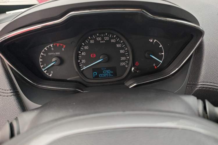 Used Ford Escort 2015 1.5L Automatic Fashion Model
