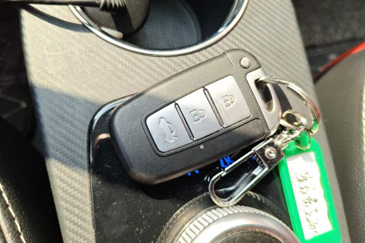 Used Zotye E200 2017 Luxury Model Vehicle Key