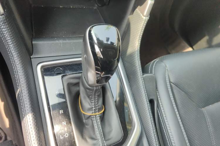 Used Subaru Forester 2021 2.0i Flagship Edition EyeSight Gear Lever