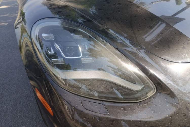 Used Porsche Panamera 