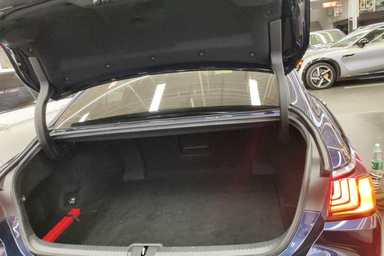 Used Lexus ES 2023 200 Excellence Edition