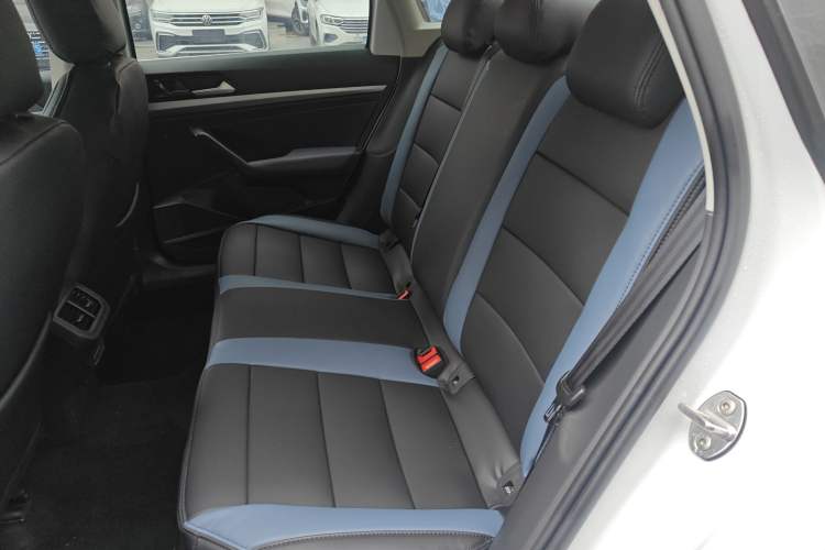 Used Volkswagen Lavida 2024 1.5L Automatic DeYi Edition Left Rear Seat