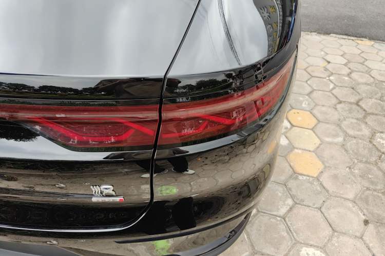 Used BYD Han 2025 DM-i Intelligent Driving Edition 125KM LiDAR Flagship Model Exterior 3