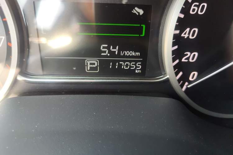 Used Nissan Sylphy 2019 1.6XV CVT Smart Connect Luxury Edition China VI Standard Odometer Close Up