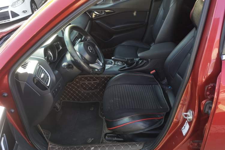 Used Mazda 3 Axela 2016 Sedan 1.5L Automatic Luxury Model Left Front Seat