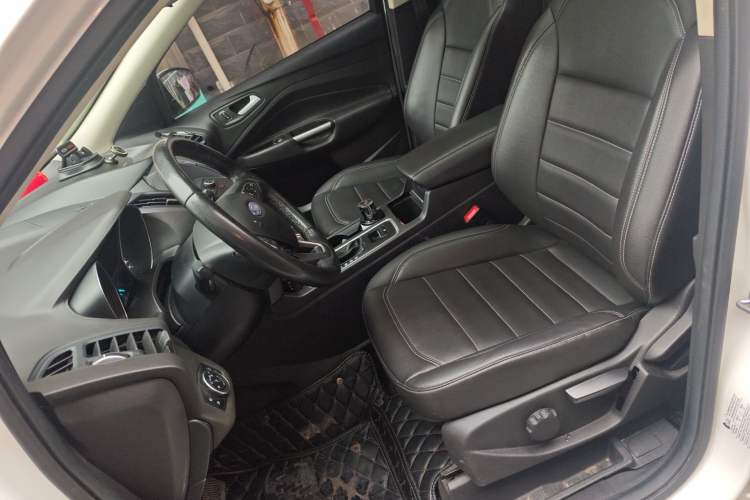 Used Ford Kuga 2019 EcoBoost 180 Two-Wheel-Drive Platinum Edition China VI Standard
