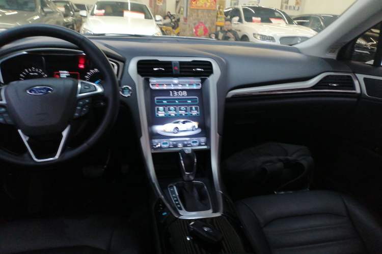 Used Ford Mondeo 2013 2.0L GTDi 200 Fashion Edition Audio And AC Panel