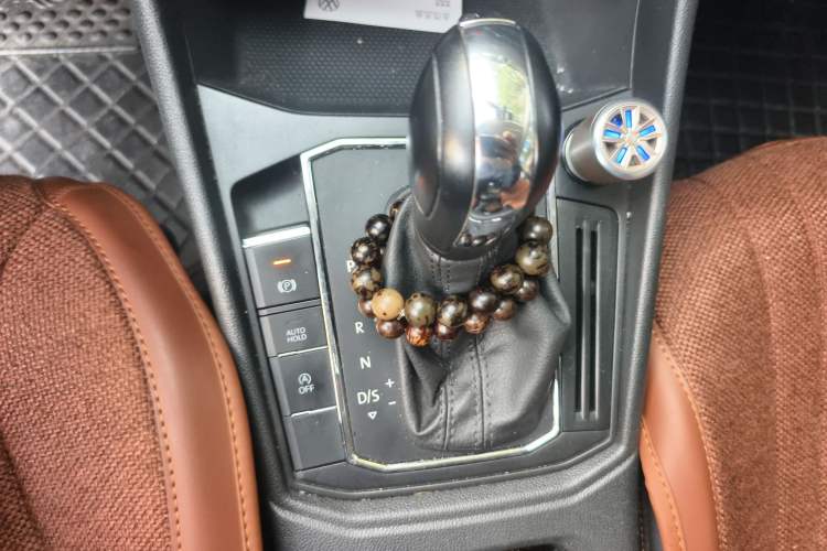 Used Volkswagen Lavida 2019 1.5L Automatic Comfort Edition China VI Standard Gear Lever