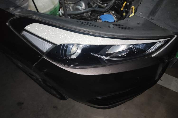 Used Hyundai Tucson 2015 1.6T Dual-Clutch Two-Wheel-Drive Smart Model Right Front Headlight