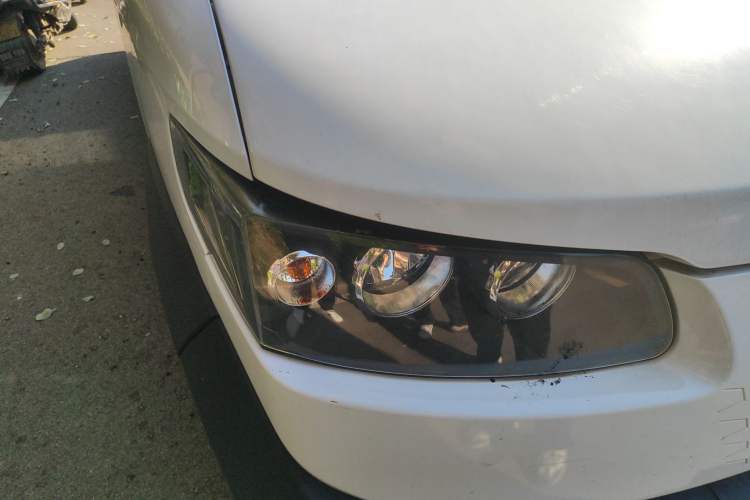 Used JMC E-Roadrunner 2023 E630 Van Base Model 41.86 kWh
