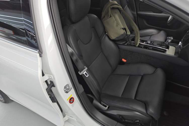 Used Volvo S60 2020 T4 Zhiyuan Luxury Edition