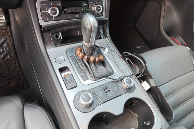 Used Volkswagen Touareg 2012 R-Line High-End Model
