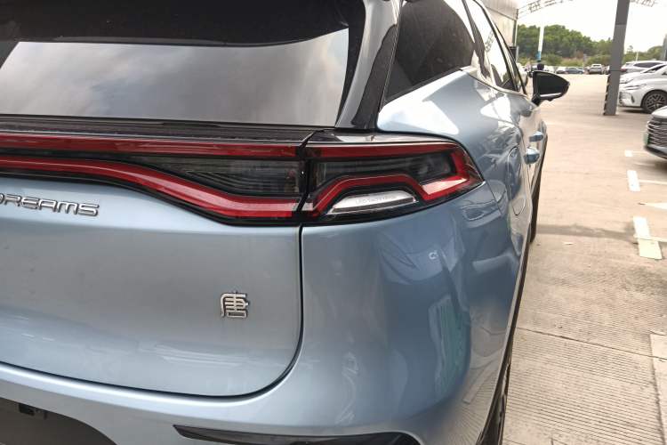 Used BYD Tang New Energy 2023 DM-i Champion Edition 112KM Prestige Model Right Rear Taillight