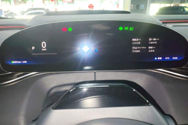 Used Zeekr 001 2026 Model 103° Rear-Drive Max Version Instrument Cluster