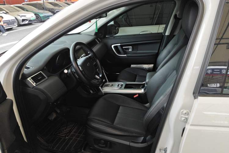 Used Land Rover Discovery Sport 2016 2.0T SE Left Front Seat