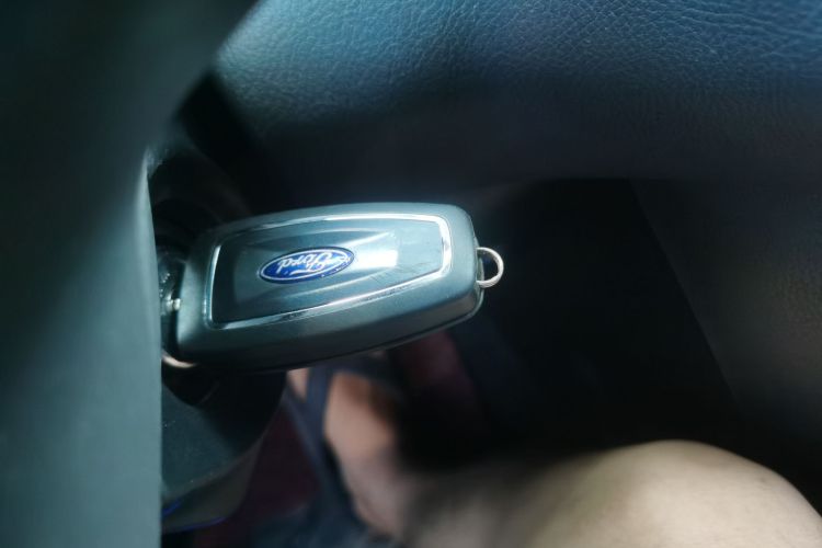 Used Ford Focus 2012 Hatchback 1.6L Automatic Fashion Edition
