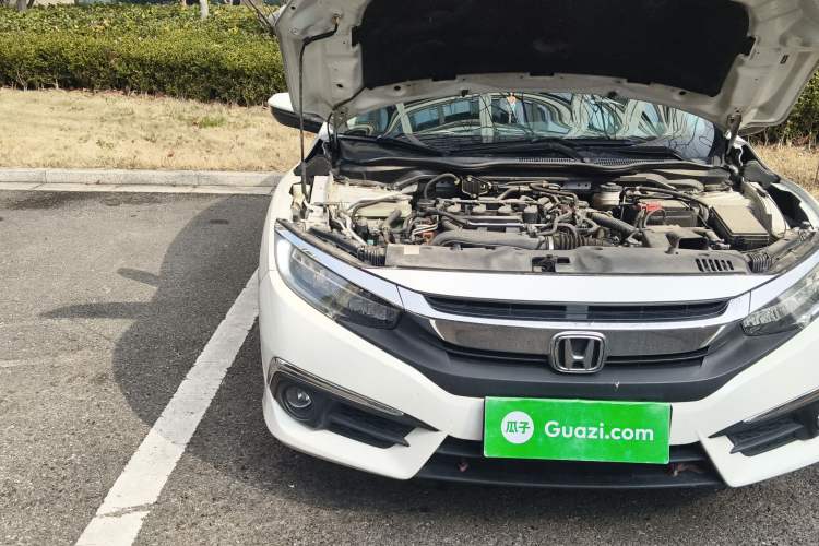 Used Honda Civic 2016 220TURBO CVT Prestige Edition
