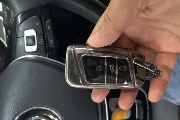 Used Volkswagen Magotan 2018 330TSI DSG Advanced Model Vehicle Key