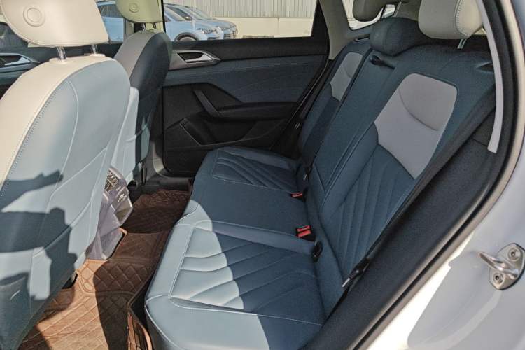 Used Volkswagen Tharu 2024 300TSI Two-Wheel-Drive Moon Luxury Edition
