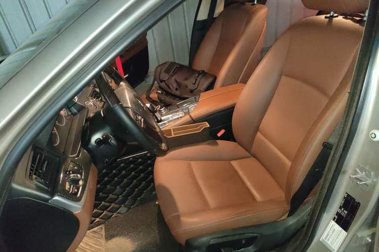 Used BMW 5 Series 2014 520Li Elegant Model