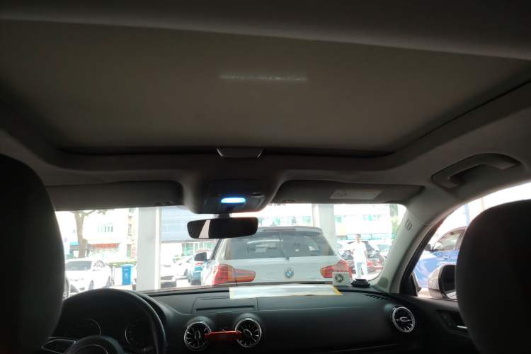 Used Audi A3 2016 Limousine 35 TFSI Prestige Edition
