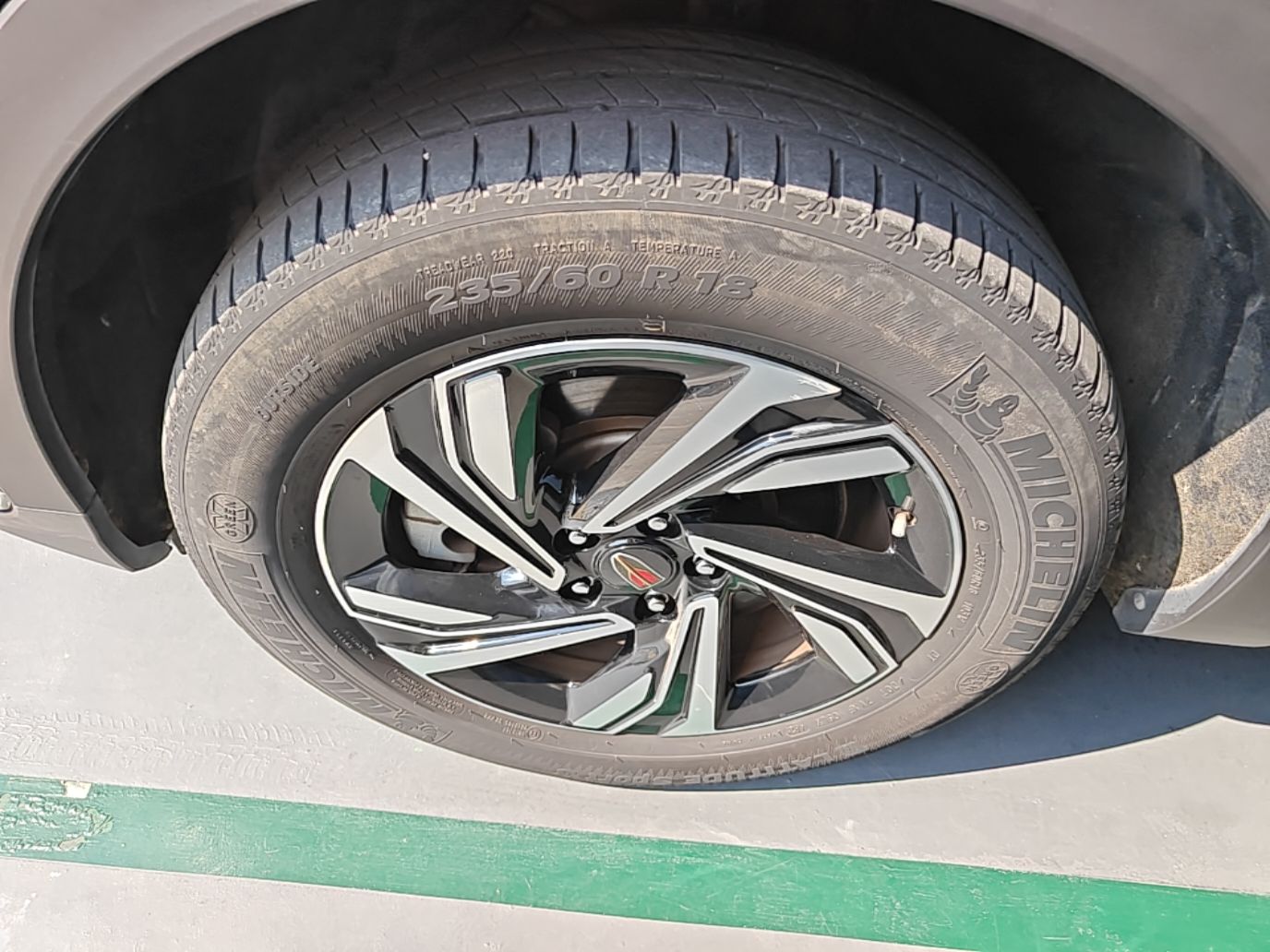 Hongqi HS5 2022 Revised Version 2.0T Smart Connect Flagship Edition — снимка 10