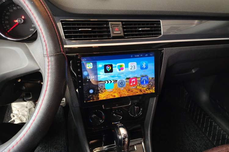 Used Volkswagen C-TREK 2017 230TSI DSG Comfort Version Audio And AC Panel