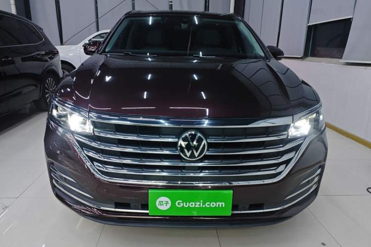 Used Volkswagen Viloran 2022 380TSI Prestige Edition
