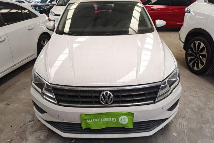 Used Volkswagen Jetta 2017 1.4L Manual Fashion Edition