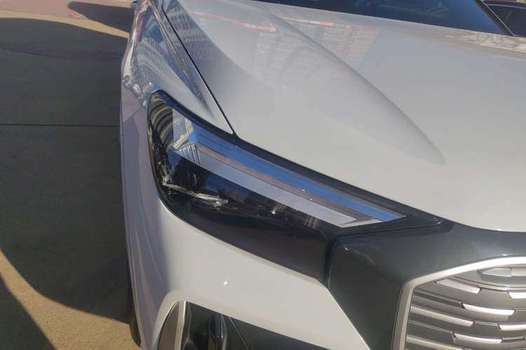 Used Audi Q4 e-tron 2022 50 e-tron quattro Visionary Edition