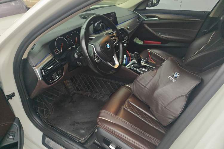 Used BMW 5 Series 2019 Facelifted 530Li Leading Edition Luxury Package
