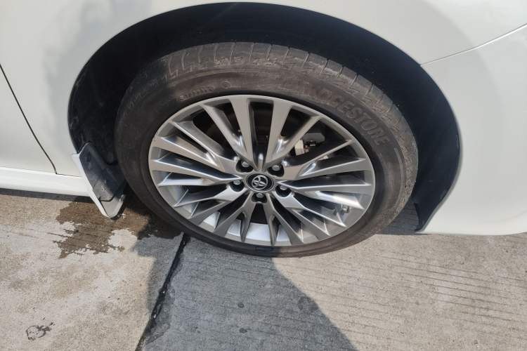 Used Toyota Camry 2019 Dual-Engine 2.5 HG Luxury Edition China V Standard