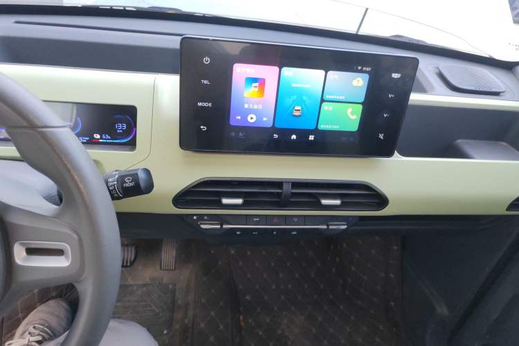 Used Geely Galaxy Panda 2023 Panda Mini 200km Endurance Bear
