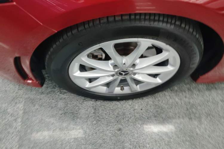 Used Mercedes-Benz A-Class 2022 Restyled A 200 L Sport Sedan Fashion Version Left Front Wheel Hub