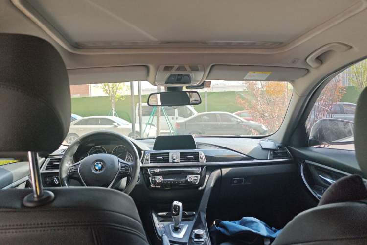 Used BMW 3 Series 2018 320Li Fashion Model Headliner