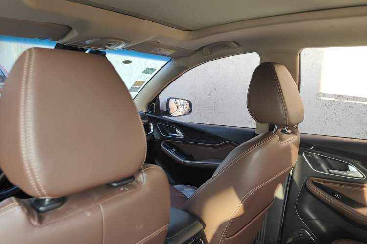 Used Baojun 560 2017 1.5T DCT Flagship Model 7 Seats
