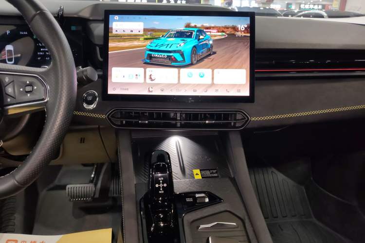 Used Lynk & Co 03 2023 2.0TD DCT JingPro