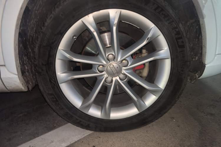 Used Audi Q3 2016 30 TFSI Collector's Edition Intelligent Model Right Front Wheel Hub