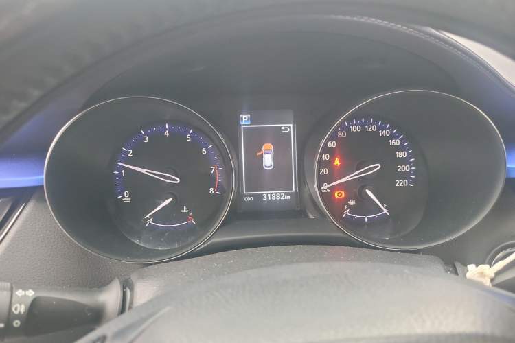 Used Toyota IZOA 2020 2.0L Yichi Version