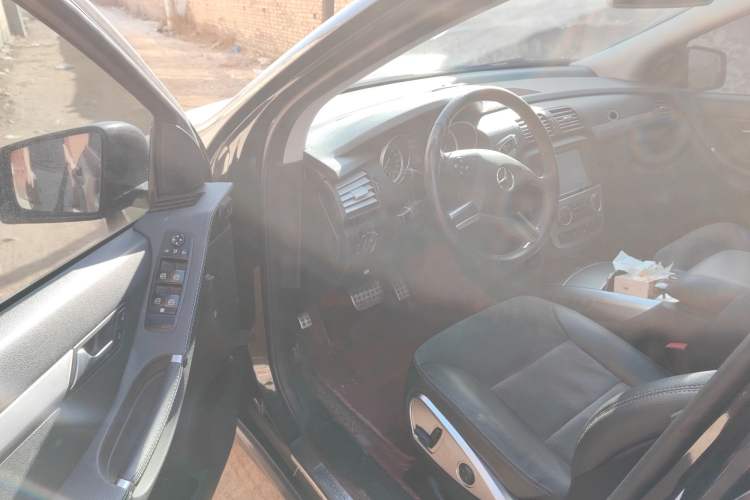 Used Mercedes-Benz R-Class 2014 R 320 4MATIC Business Model