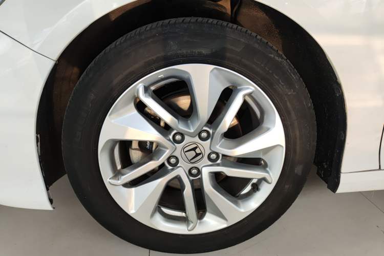 Used Honda Accord 2018 260TURBO Elite Edition China V Exterior 4