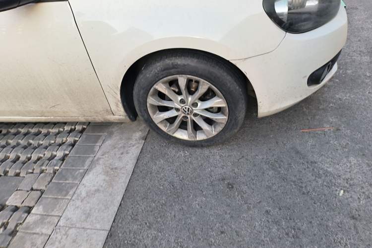 Used Volkswagen Golf 2012 1.6L Automatic Comfort Model
