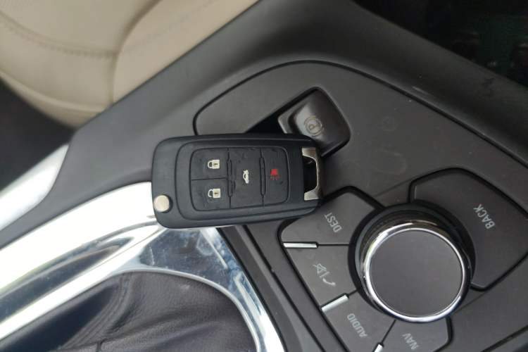 Used Buick Regal 2012 2.4L SIDI Flagship Edition Vehicle Key