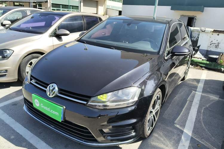 Used Volkswagen Golf 2015 1.4TSI Automatic R-Line