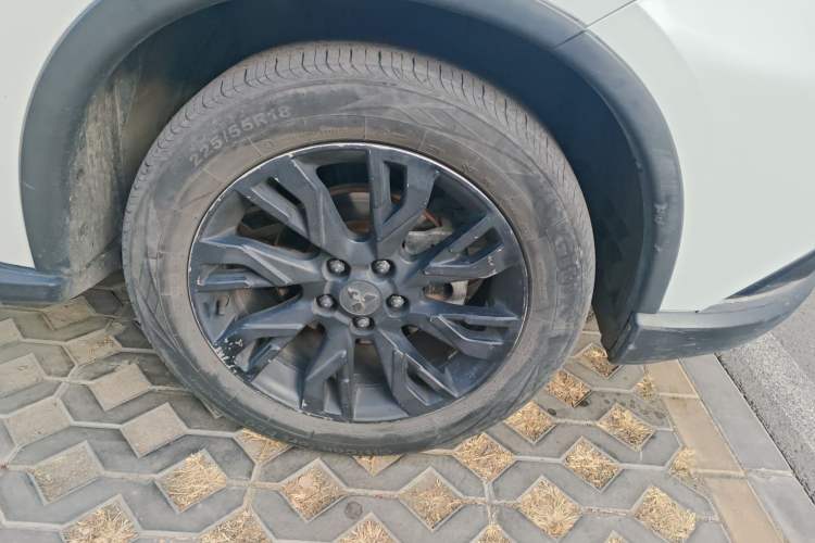 Used Mitsubishi Outlander 2018 2.0L Two-Wheel Drive Glory Edition 5 Seats