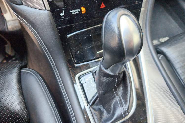 Used Infiniti Q50 2014 3.7L Luxury Sport Edition