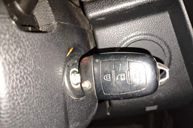 Used Bestune X80 2015 2.0L automatic comfort version
